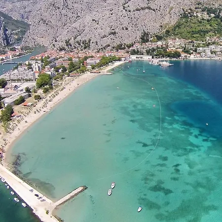 Apartman With A Parking Space - 10349 Omis